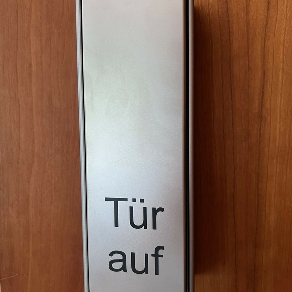 2024-07-01 Barrierefreier Zugang zum KuB - Tr auf